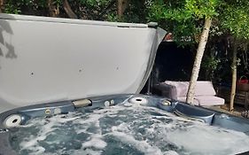 City Beach Loft Apartment Free Parking